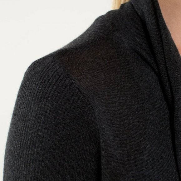 Lululemon Universal Wrap Black - Picture 8 of 13